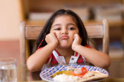 Cara Mengatasi Anak Susah Makan